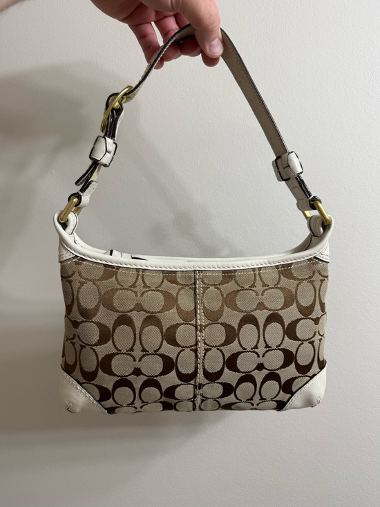 Coach Handbags - Coach Bleeker Zip Hobo Shoulder Bag